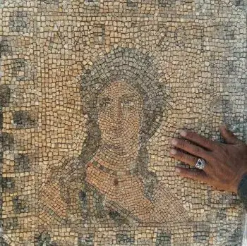 Facebook’s Black Market in Antiquities